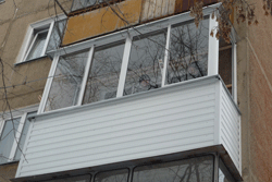 Остекление балконов в Волжском и Волгограде